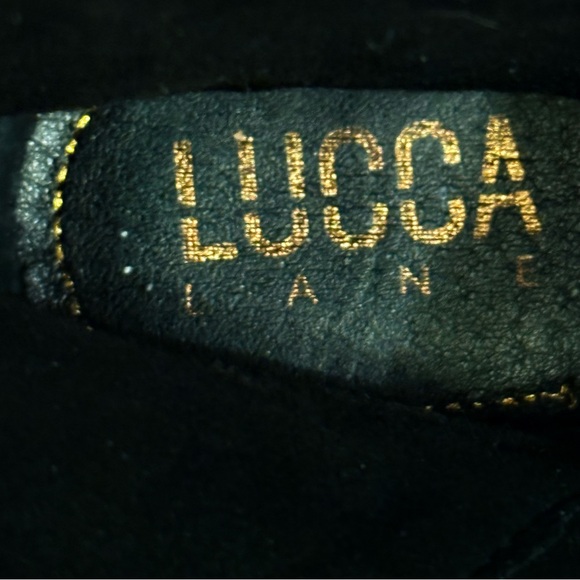 8.5 EUC Blk Lucca suede boots - Picture 11 of 12